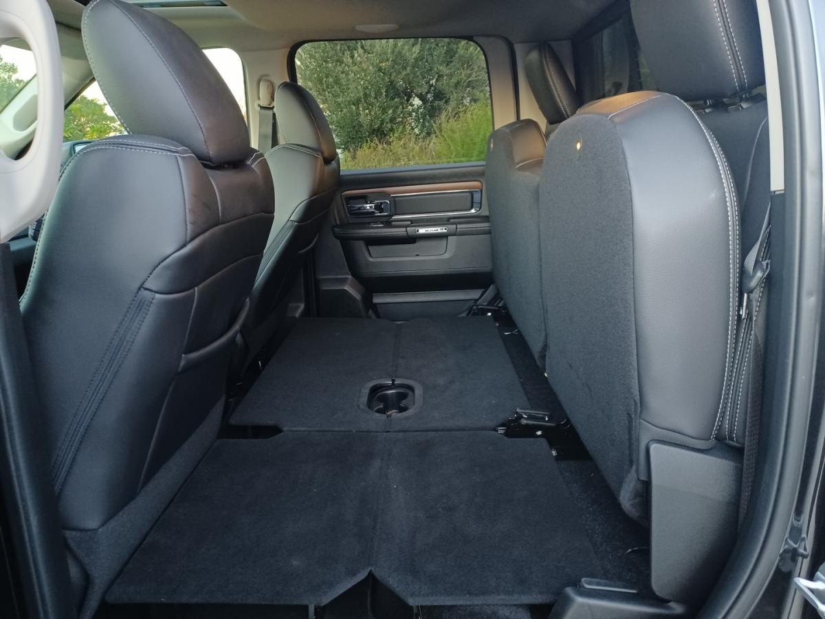 DODGE RAM 1500 CREW CAB LARAMIE