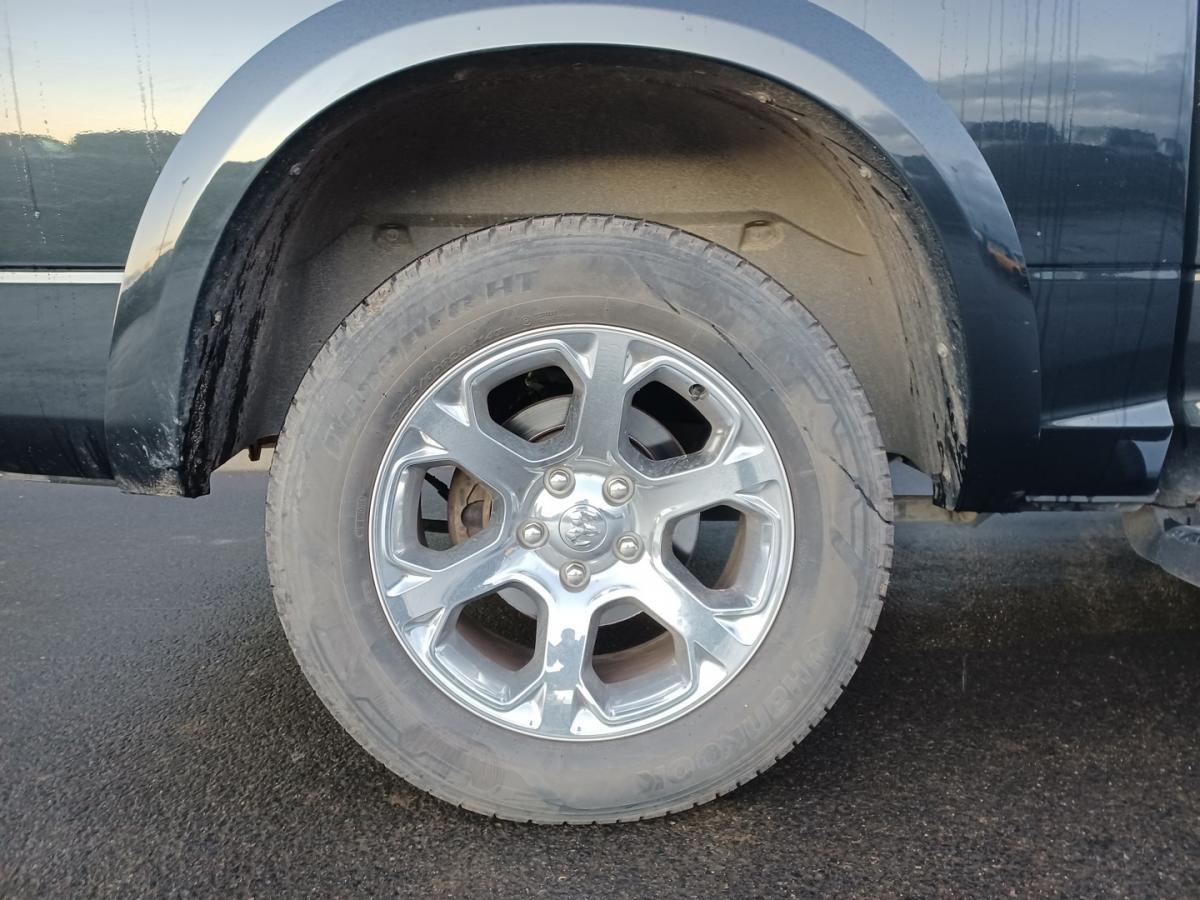 DODGE RAM 1500 CREW CAB LARAMIE