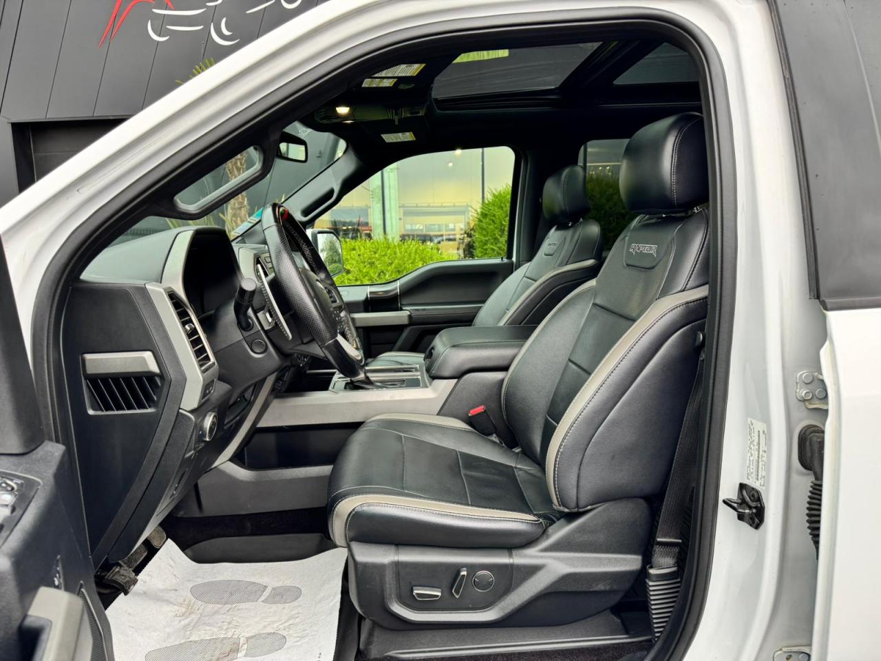 FORD F150 RAPTOR SUPERCREW