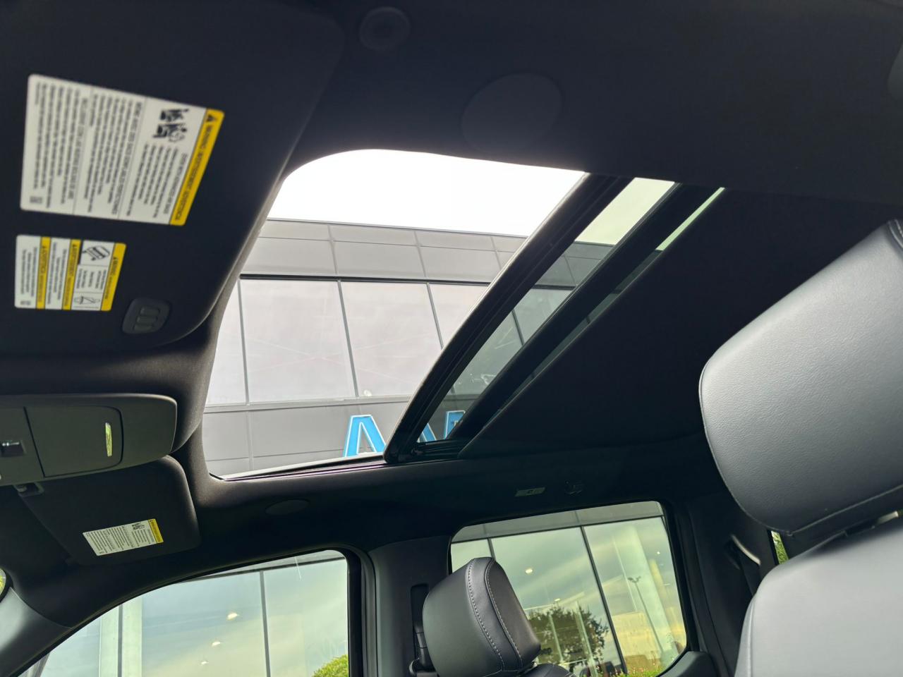 FORD F150 Supercrew LARIAT Black Package V8 5.0L