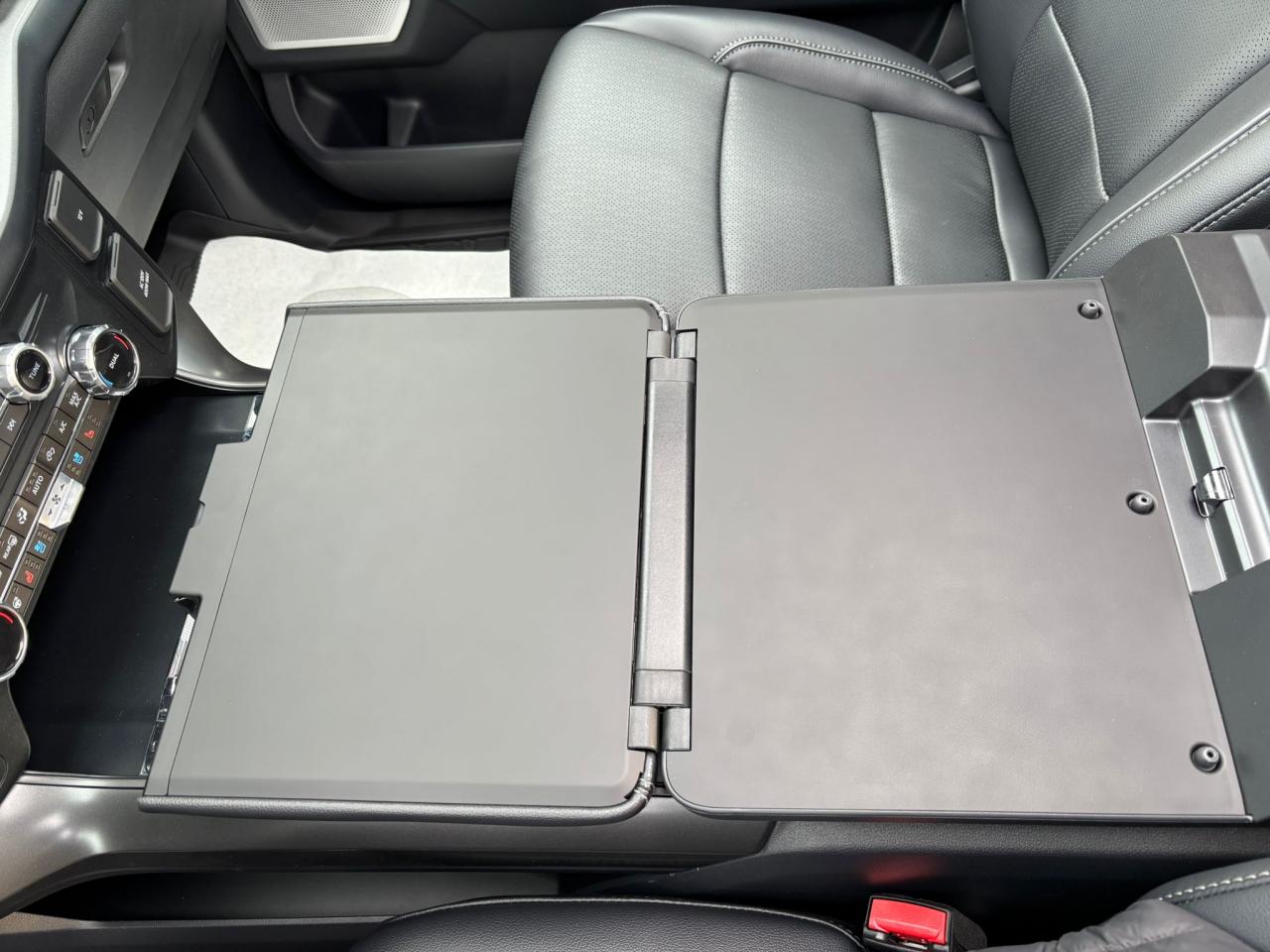 FORD F150 Supercrew LARIAT Black Package V8 5.0L