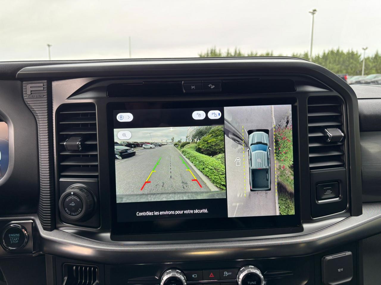 FORD F150 Supercrew LARIAT Black Package V8 5.0L