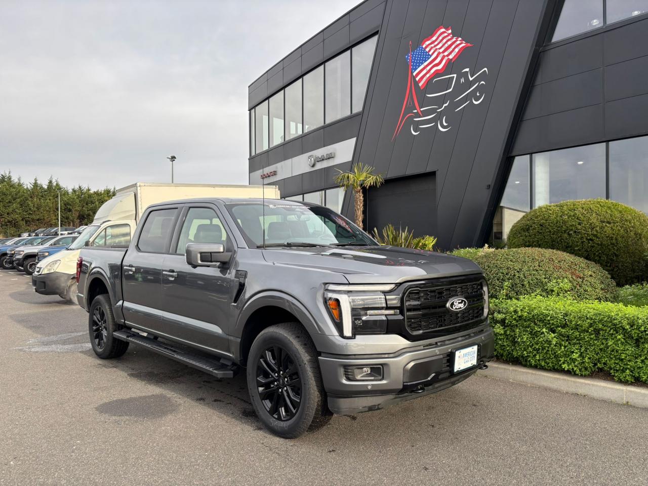 FORD F150 Supercrew LARIAT Black Package V8 5.0L